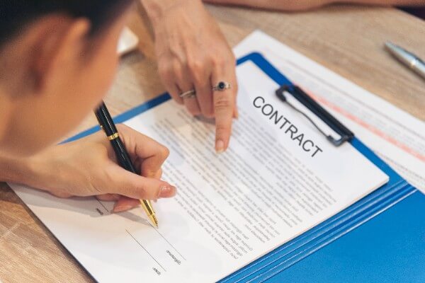 31/03/2026 - Employment Rights Act Made Simple: Updating your contracts for 2026/27